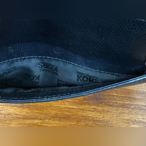 Michael Kors black & tan jetset shoulder tote bag purse. - Picture 7 of 15